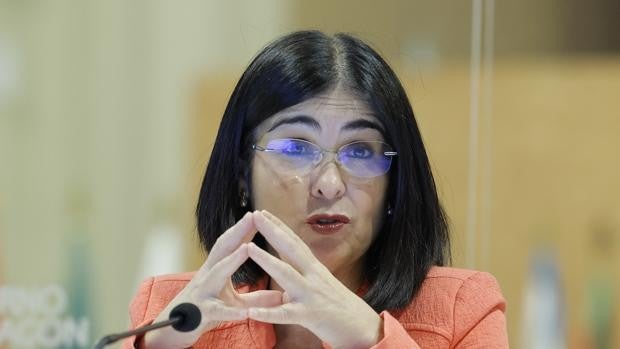 La ministra de Sanidad sobre la retirada de mascarillas en interiores: «Cada vez queda menos»