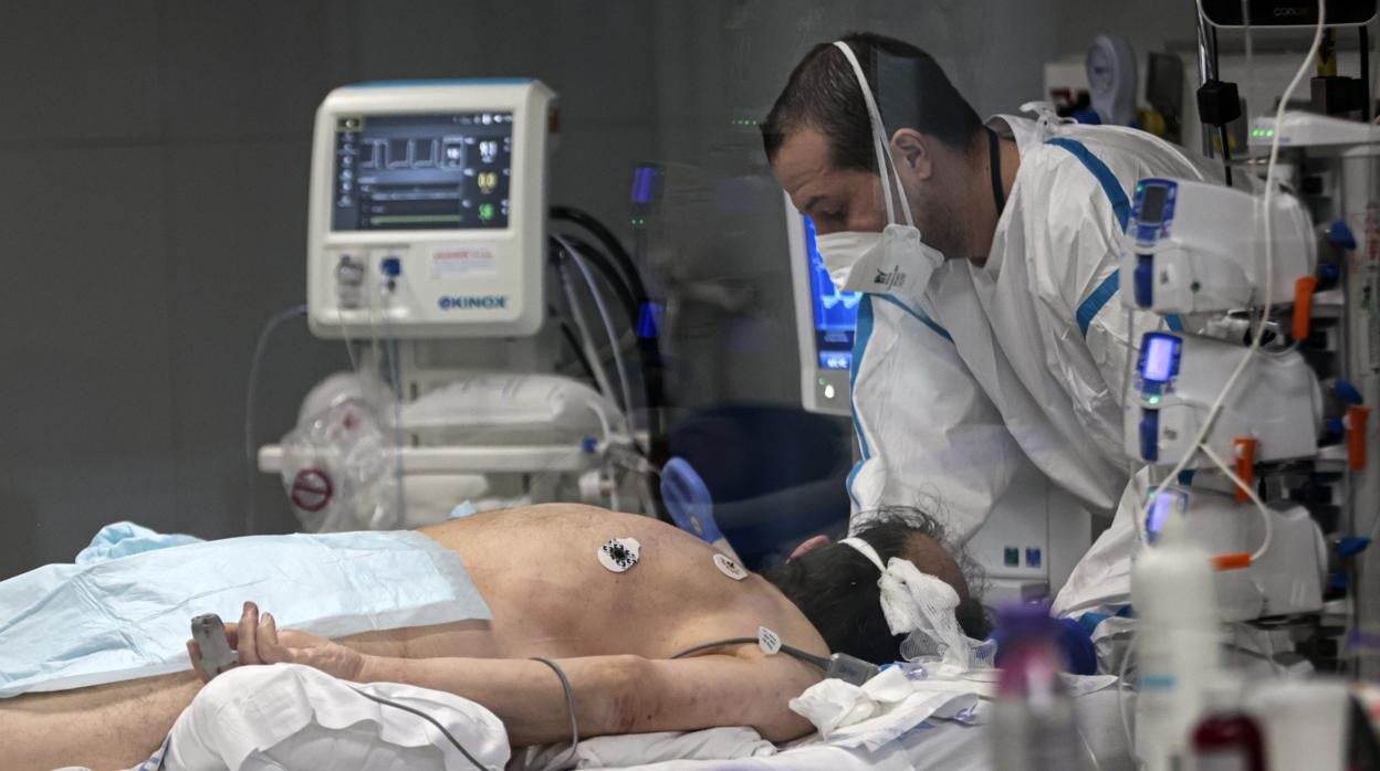 Unidad de cuidados intensivos de pacientes Covid en el Hospital Enfermera Isabel Zendal