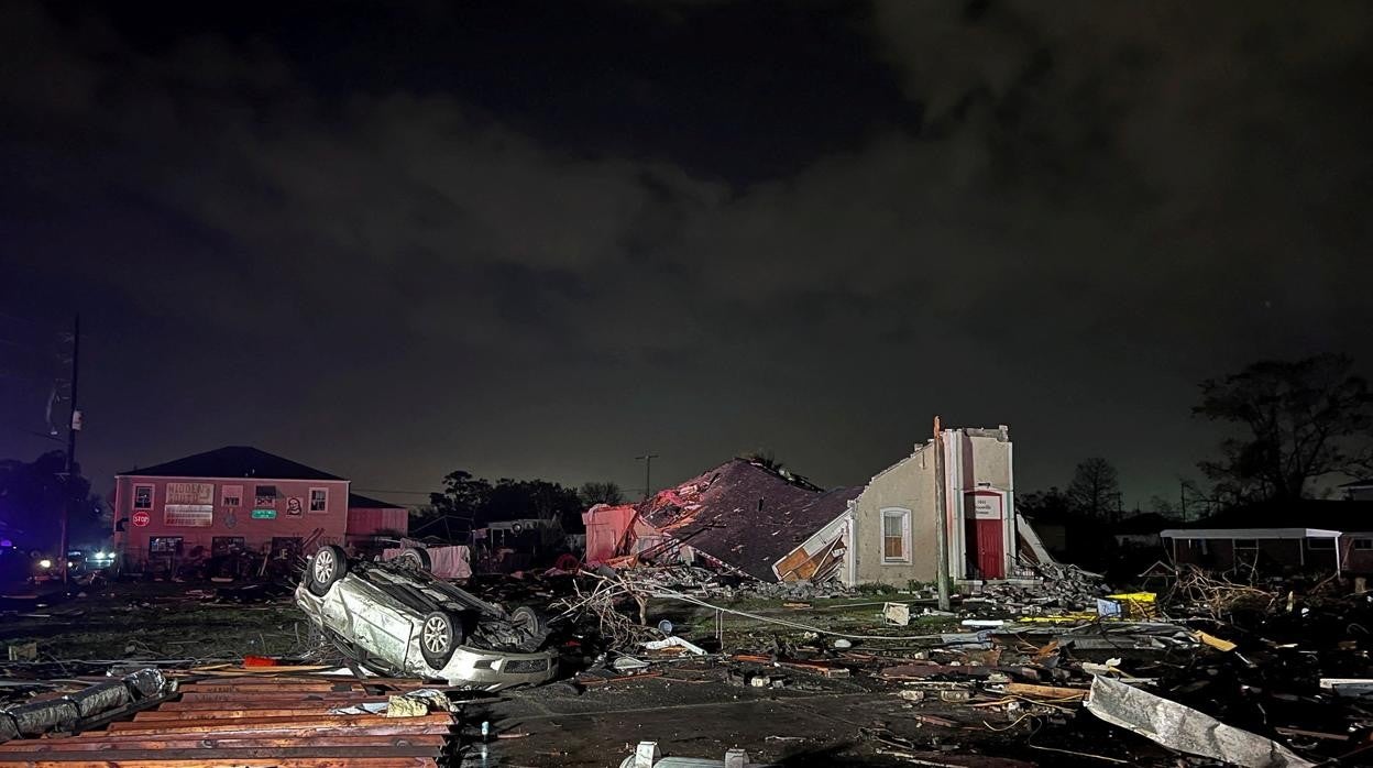 Un tornado mata al menos a una persona y deja sin electricidad a cientos de casas en Nueva Orleans