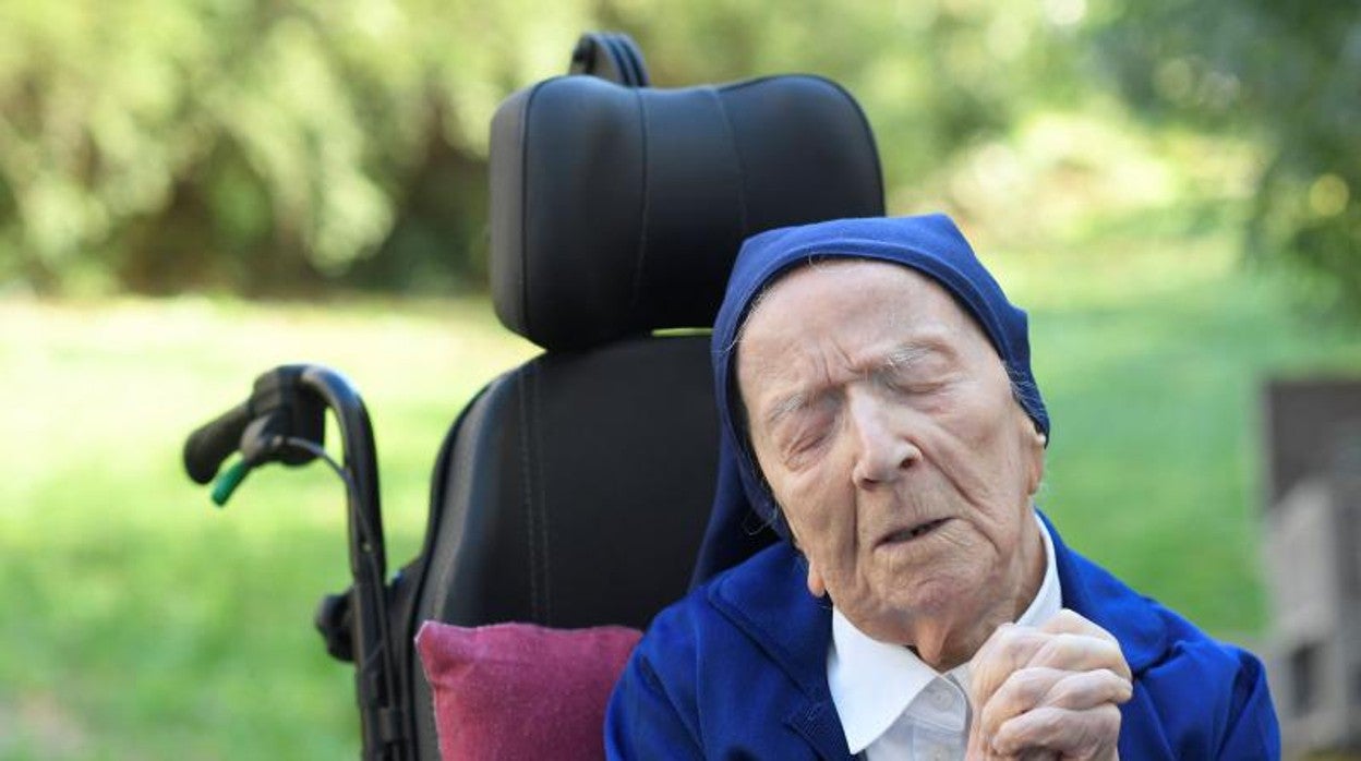 La hermana André en febrero del año pasado, tras cumplir 117 años y haber superado el Covid