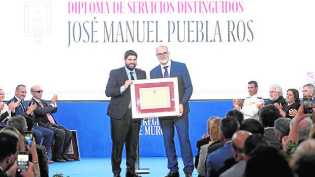 José Manuel Puebla, distinguido en el Día de la Región de Murcia