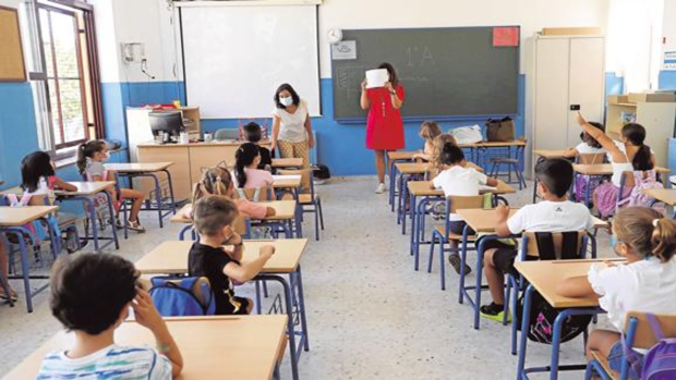 No más 'todes' o 'chiques': Buenos Aires prohíbe el uso del lenguaje inclusivo en las aulas