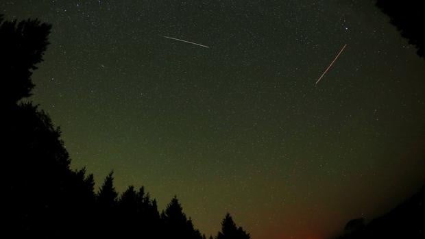 Los restos de un cohete chino atraviesan el cielo y son visibles en varios puntos de España