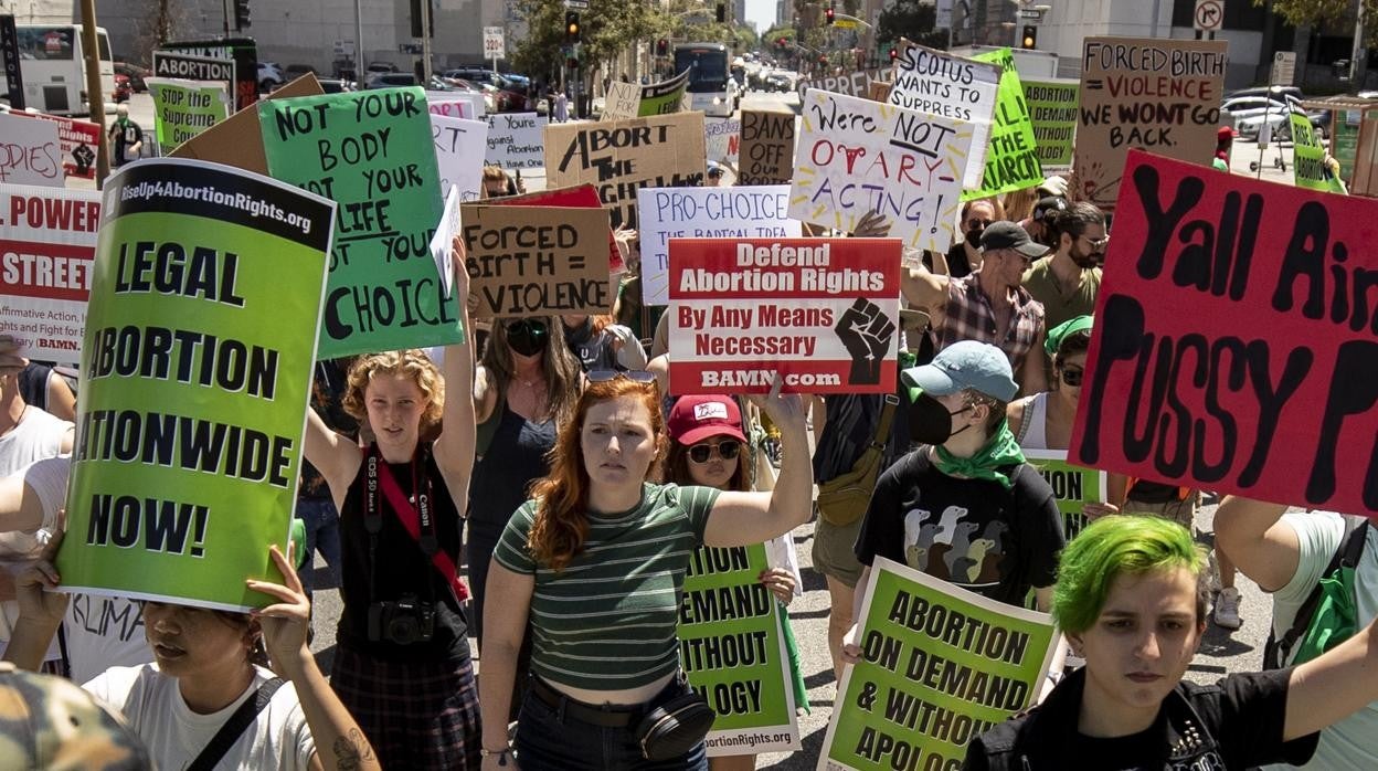 Manifestación en Los Ángeles contra la prohibición del aborto