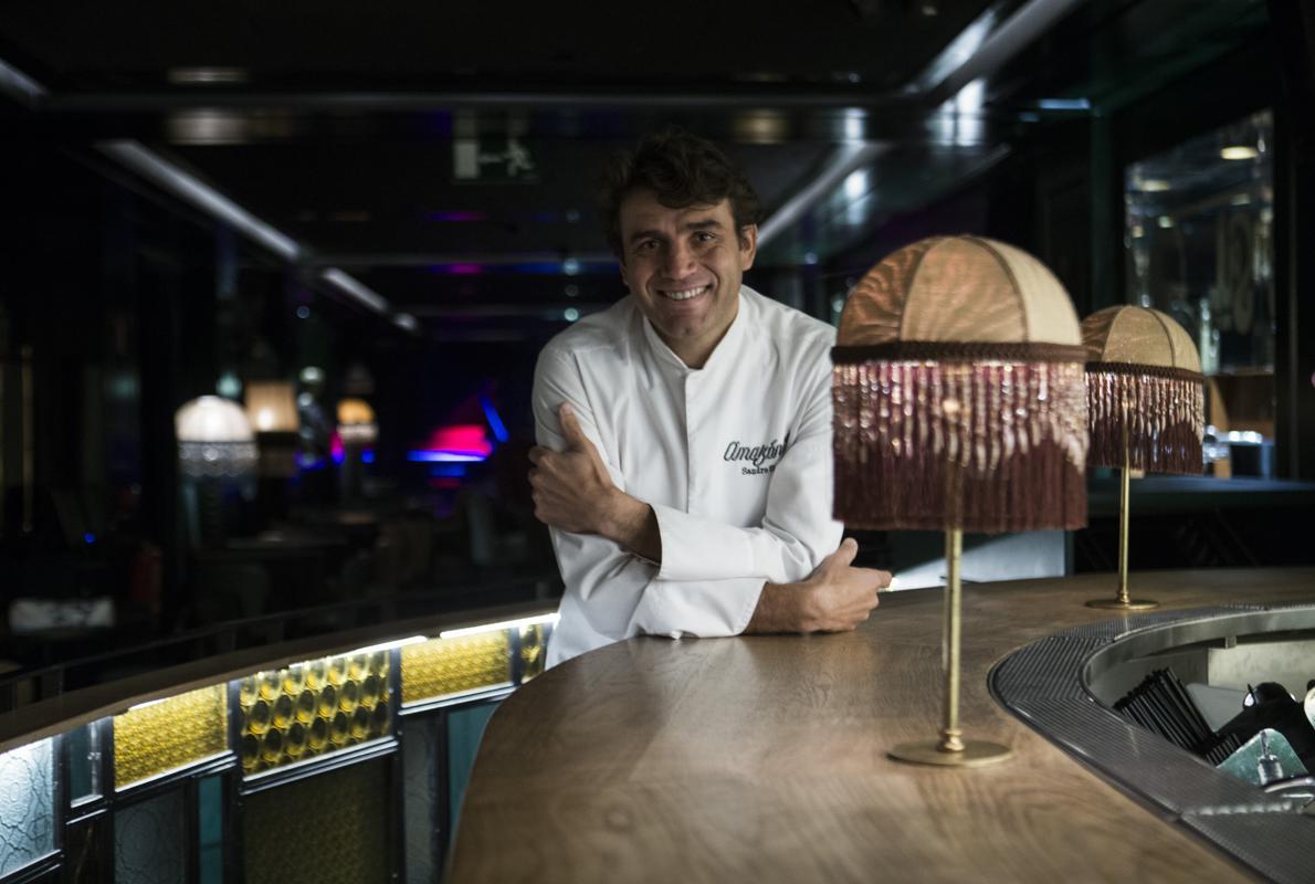 Sandro en el Club de Jazz que hay en la planta baja de Amazónico