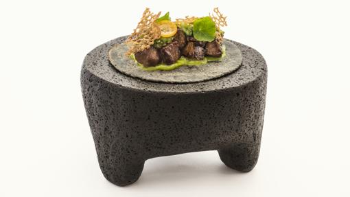 Taco de cerdo ibérico y tomatillo verde