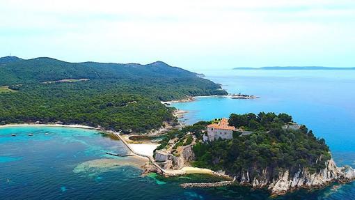 Vista aérea del fuerte de Bregançon
