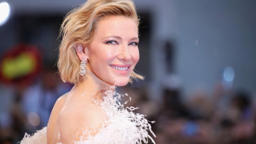 La actriz Cate Blanchett con pendientes Chopard