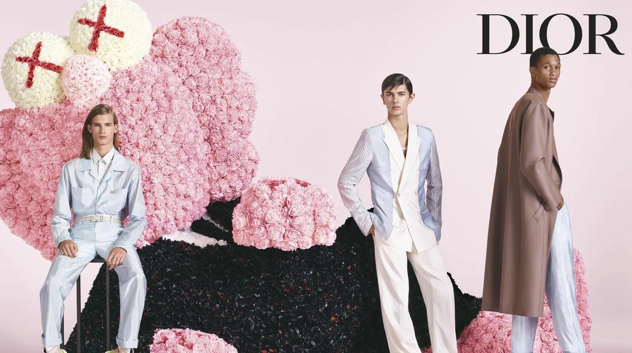 Una de las imágenes de la campaña de Dior Homme primavera-verano 2019 en la que aparece el príncipe Nikolai de Dinamarca (imagen central)