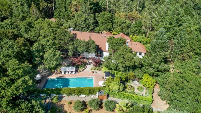 La casa de Robert Redford se enuentra rodeada de vegetación