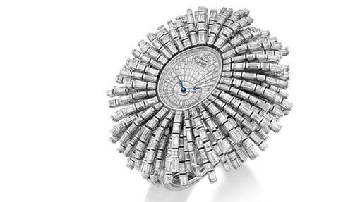 Reloj modelo Be Crazy con más de mil diamantes