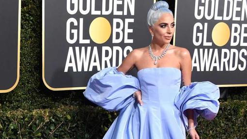 Lady Gaga en la alfombra roja de los Globos de Oro 2019