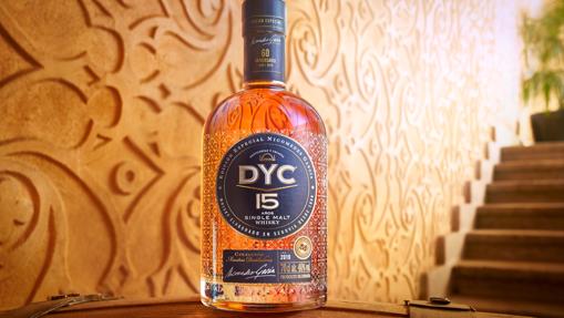Whisky DYC 15 años, botella especial 60 aniversario