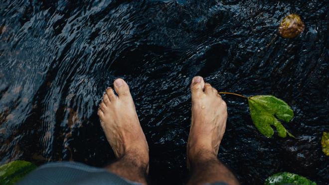 Las mejores superficies son la arena, la hierba y la piedra