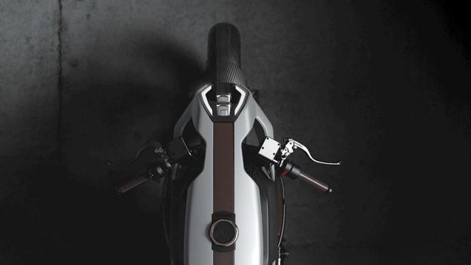 Las prestaciones de la motocicleta se pueden comparar a las de muchas motos de lujo de combustión