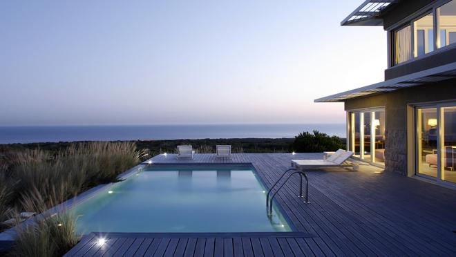 Entre las dunas de su campo de golf, The Oitavos cuenta con una villa privada pensada para los huéspedes más exclusivos