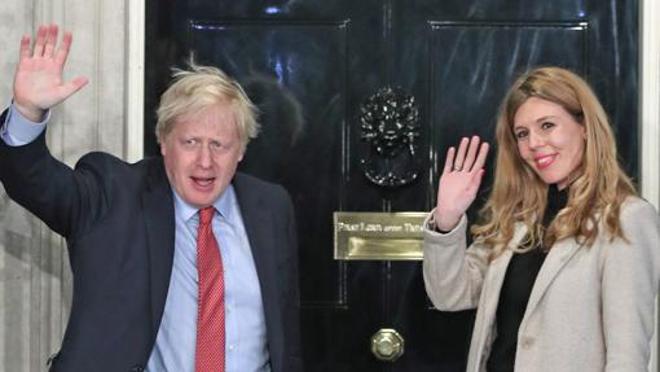 Boris Johnson y su pareja Carrie Symonds
