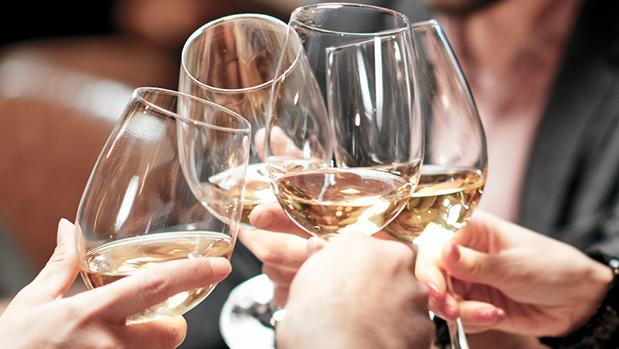 Un brindis de lujo para ayudar a la hostelería