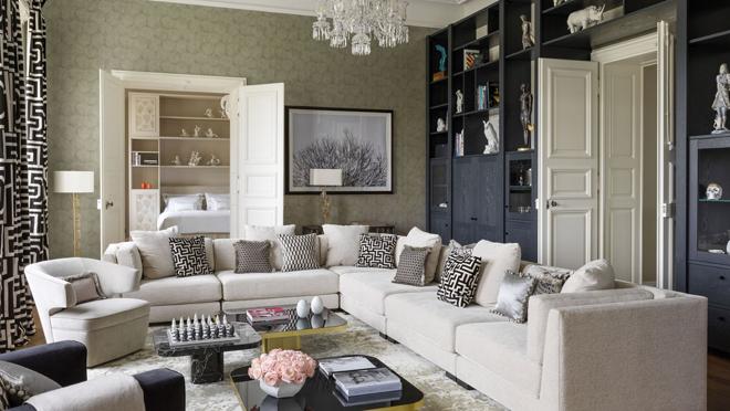 Imagen de una de las salas de estar decorada con gran gusto