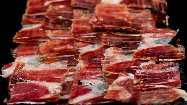 Cómo reconocer un buen jamón ibérico