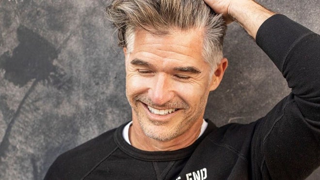 El bótox y el ácido hialurónico son los tratamientos más efectivos para tratar las arrugas del tercio superior del rostro.