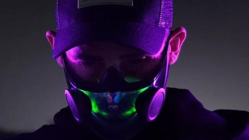 Mascarilla inteligente con iluminación LED