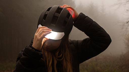 Casco TorchOne con luces extraíbles