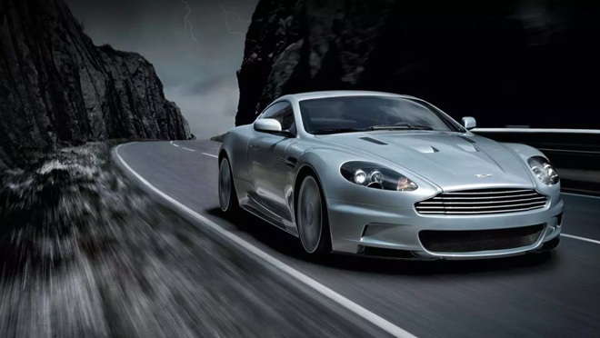 Imagen del modelo DBS de Aston Martin