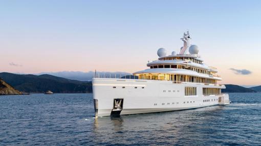 Benetti Luminosity Giga Yacht