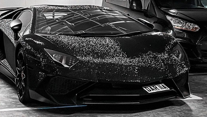 Así es el Lamborghini Aventador cubierto con 2 millones de cristales  Swarovski