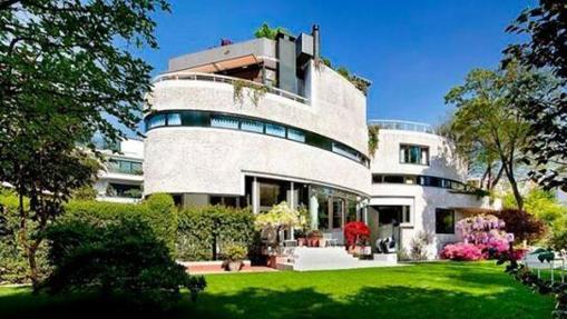 La tercera casa posee un diseño ovalado