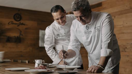 Los chefs José álvarez e Isaac Loya, protagonistas de la tercera edición de Cinco Jotas By