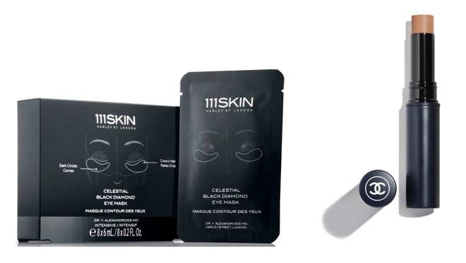 De izquierda a derecha: Parches para los ojos Celestial Black Diamond Eye Mask de 111 Skin (120,11 €); Corrector de ojeras Boy de Chanel (45 €).