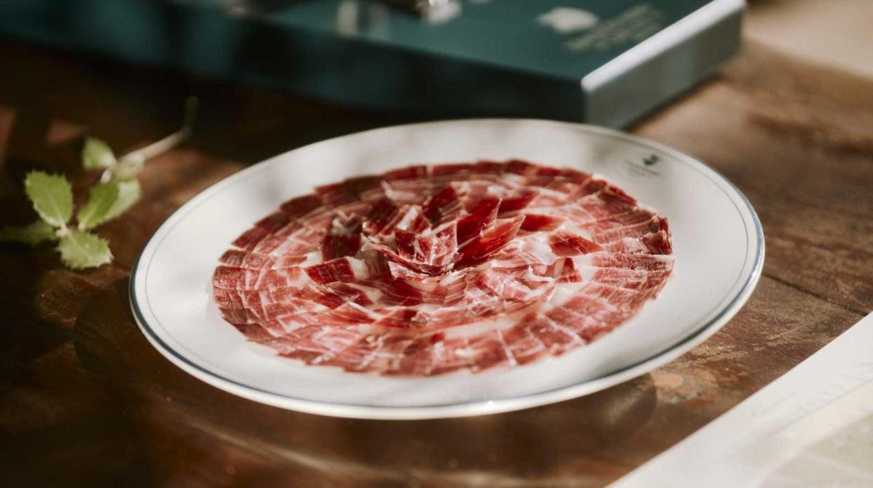 Un plato de jamón ibérico nunca falta en la mesa