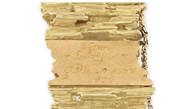 El reloj lleva una inscripción que el artista grabó para regalárselo a un J.D. Sumner