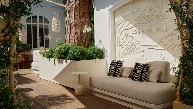 Una de las zonas exteriores del restaurante