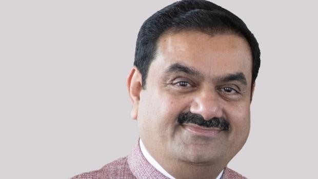 Quién es Gautam Adani, el multimillonario asiático más rico de la historia