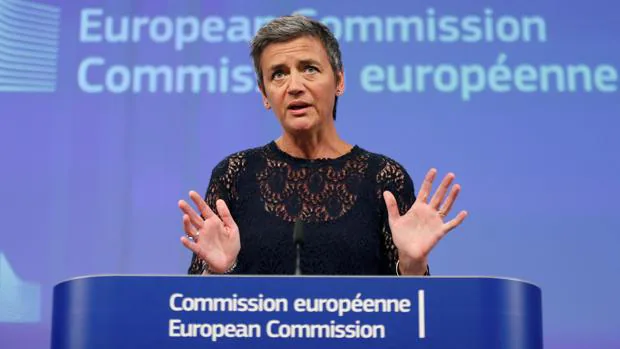 Margrethe Vestager, comisaria de la competencia de la Comisión Europea, en rueda de prensa