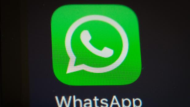 WhatsApp prueba las llamadas de voz grupales pero no llegarán hasta 2018