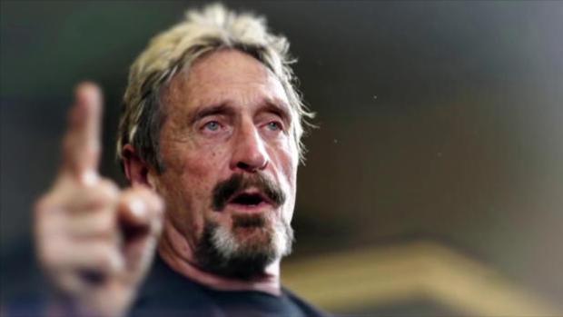 Jonh McAfee se «comerá su pene» si el bitcoin no alcanza el millón de dólares en 2020