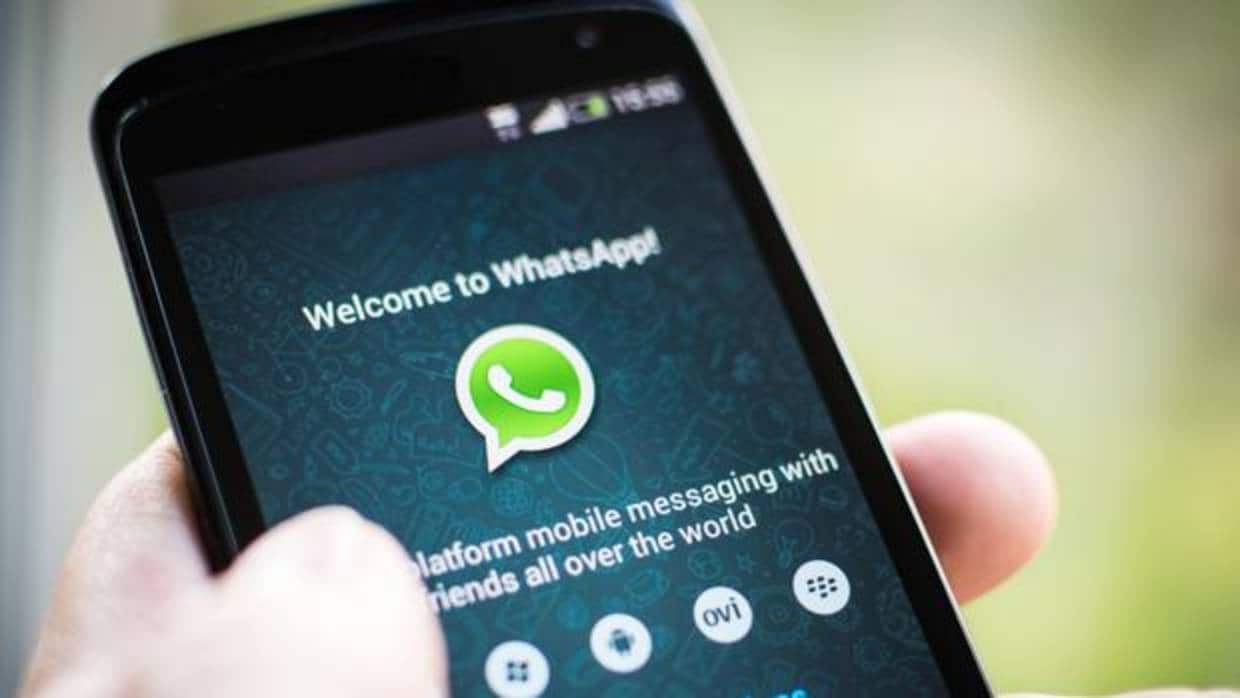 Videollamadas en grupo y «stickers», lo nuevo de WhatsApp en 2018