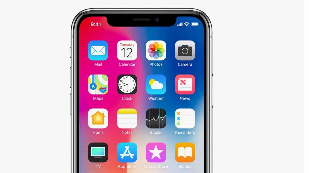 A la izquierda, el iPhone X; a la derecha, los nuevos iPhone XS