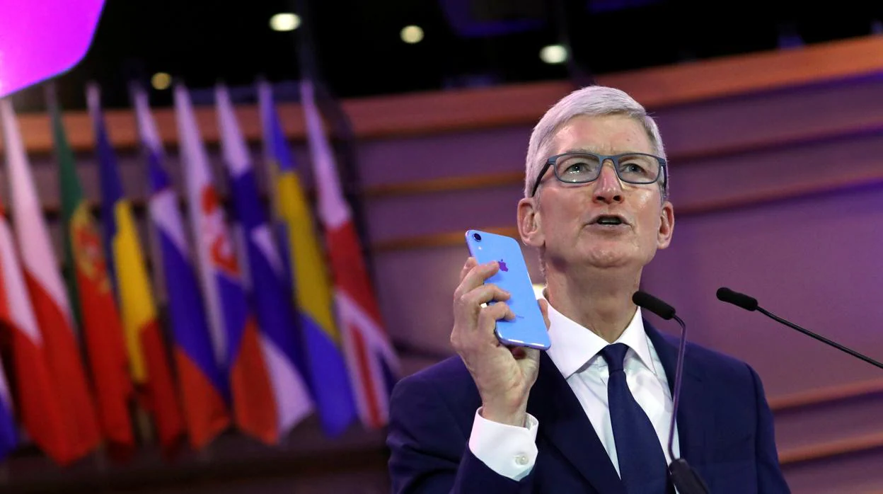Tim Cook , CEO de Apple, durante su comparecencia en el Parlamento Europeo