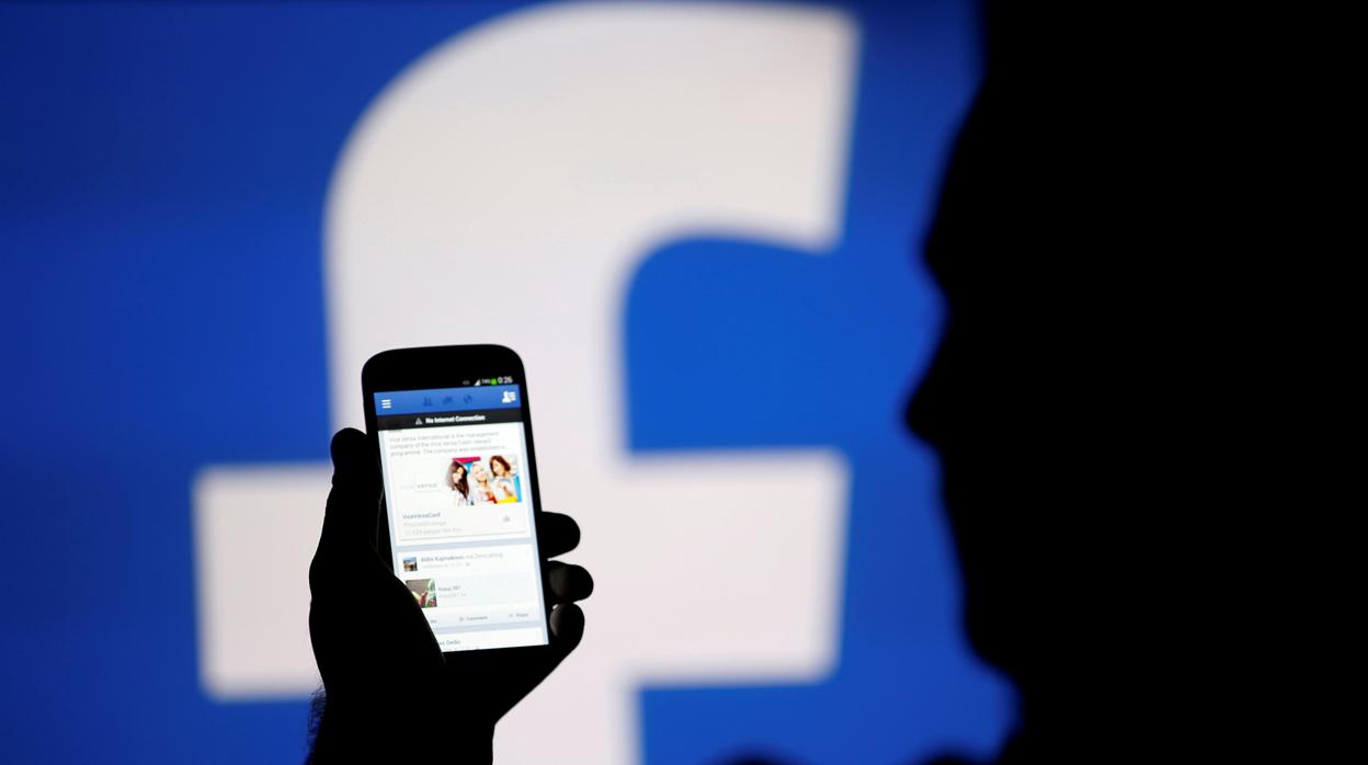 Facebook sufre una caída en Europa