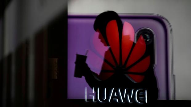 Huawei se defiende: recuerda que no se dedica a «hacer política» y asegura que su tecnología no está al servicio de ningún gobierno