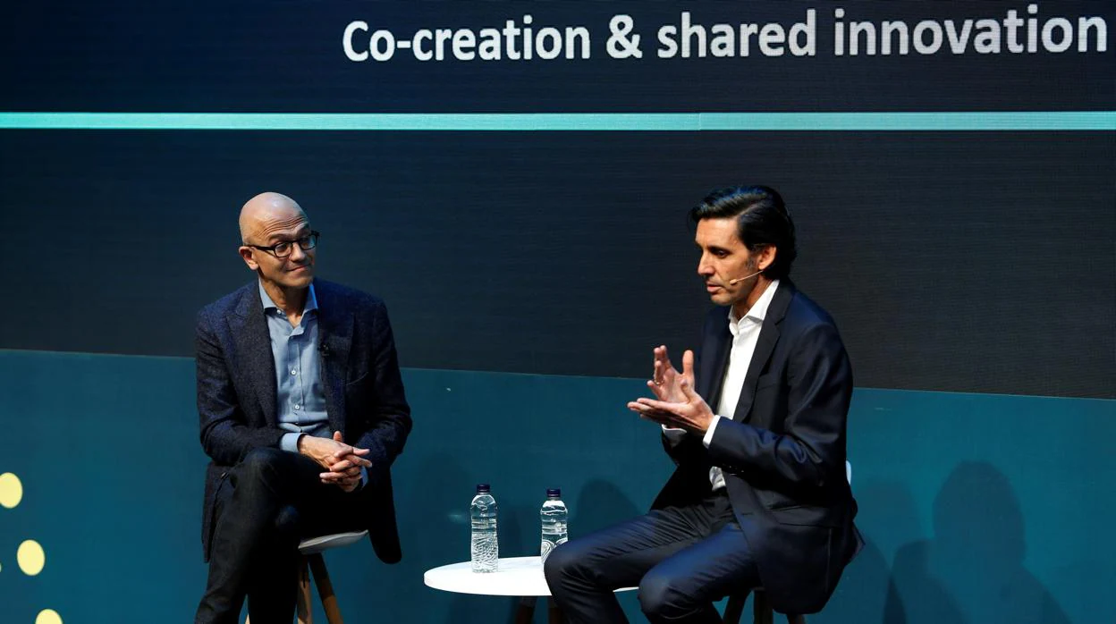 El presidente de Telefónica, José María Álvarez Pallete, y el CEO de Microsoft, Satya Nadella