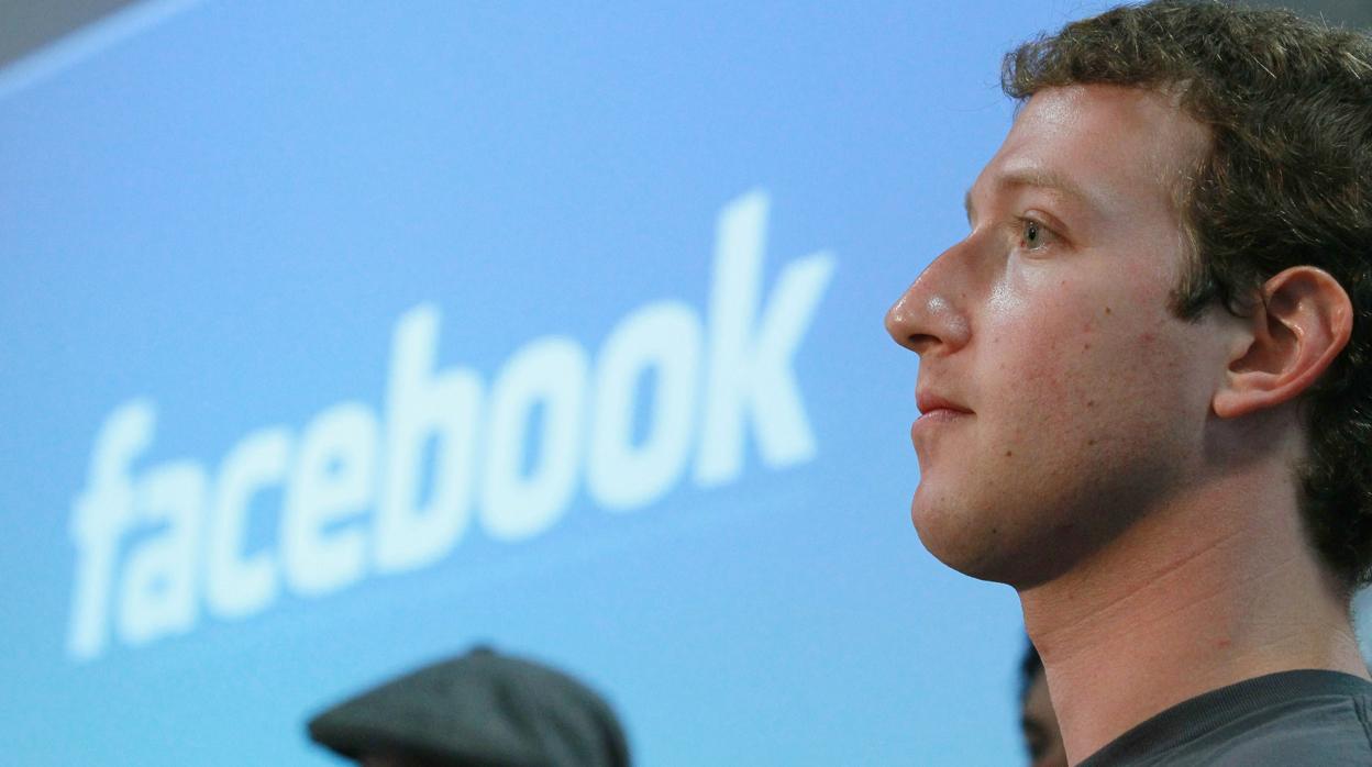 El hombre que logró robar 121 millones de dólares a Facebook y Google con facturas falsas