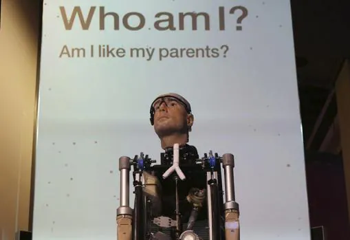 Museo de Ciencias del Hombre de Londres expone el primer «hombre biónico»