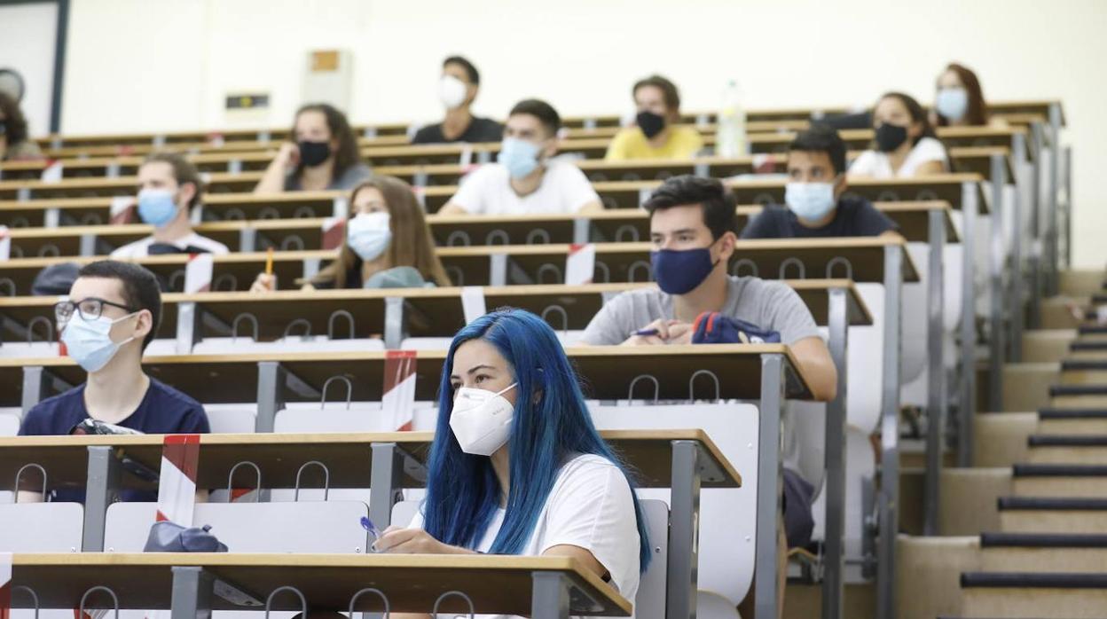 Alumnos de la Universidad de Córdoba durante el inicio del actual curso