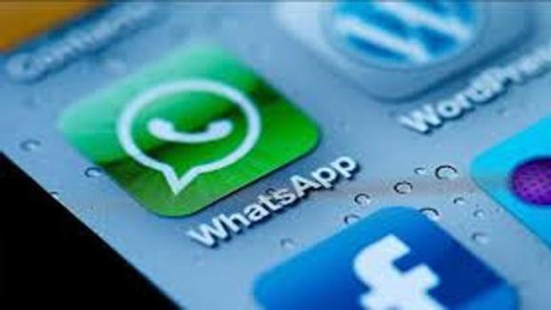 WhatsApp retrasa la fecha en la que comenzará a compartir datos de los usuarios con Facebook
